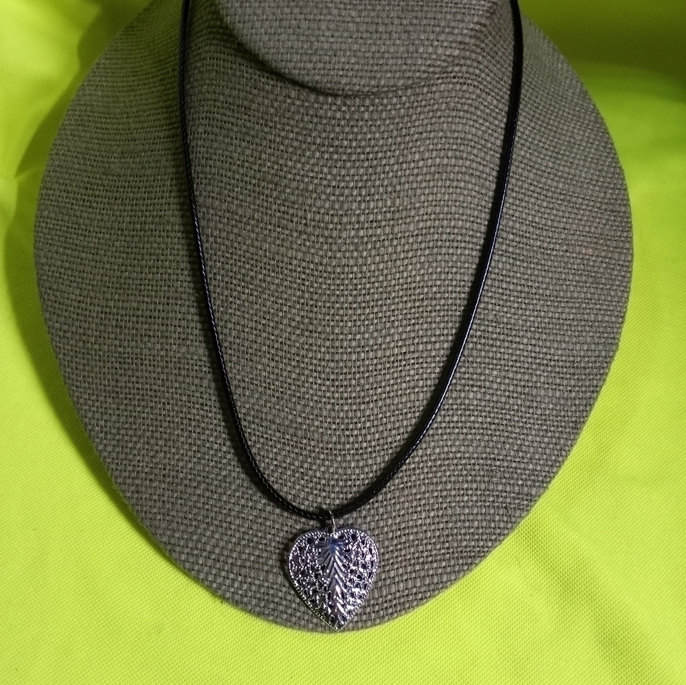 Silvertone heart ♥ filigree Black cord necklace